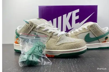 FD0860-001 Dunk SB Low Jarritos Nike 0630